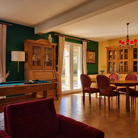 Roco Aigle Villa *